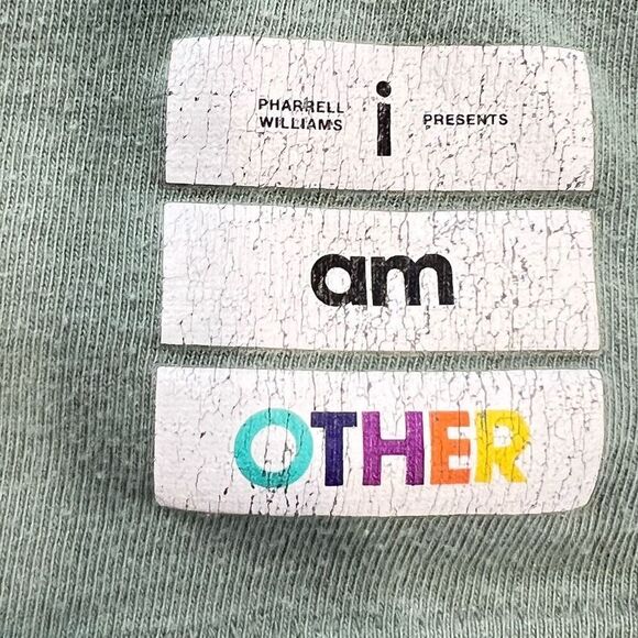 I Am Other x Uniqlo, Pharrell Williams Quote T-Shirt Green Multi Men’s Large - Picture 5 of 8